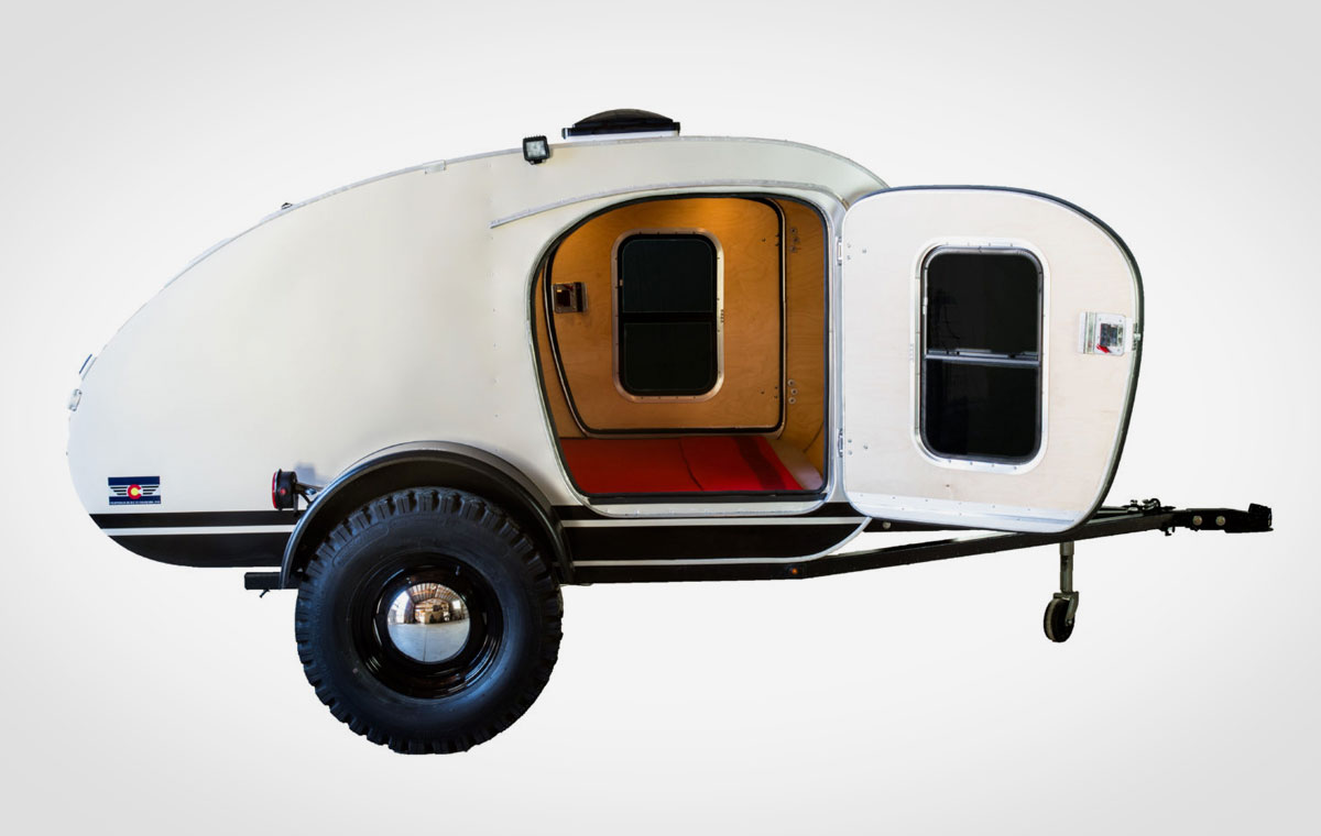 Vintage Overland Caravan Camping Trailer LumberJac